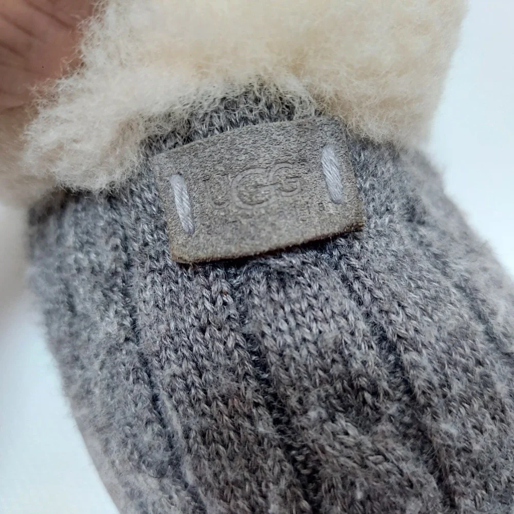 UGG Kids Slippers Size 13 Grey Minimalist Cable Knit Shearling Coquette Shoes